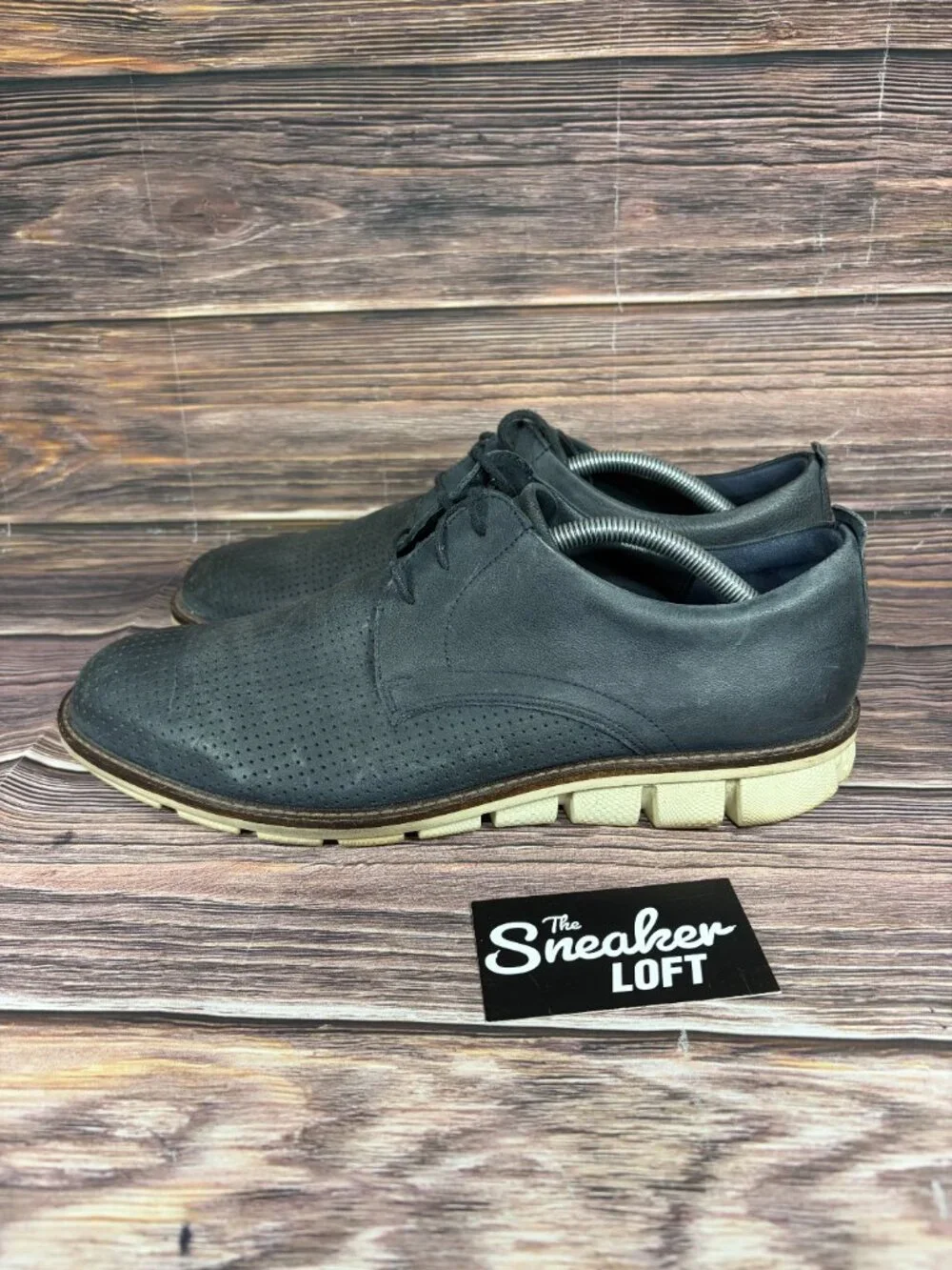 Ecco men size